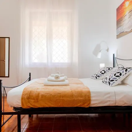 Guest house Baia Verde Summer Rooms